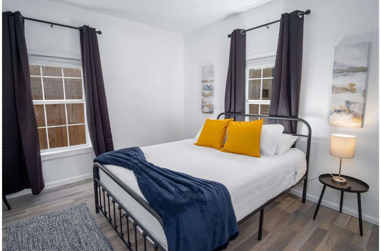 Charming 4Br2Ba Only 5 Mins Downtown Riverwalk San Antonio Exterior foto