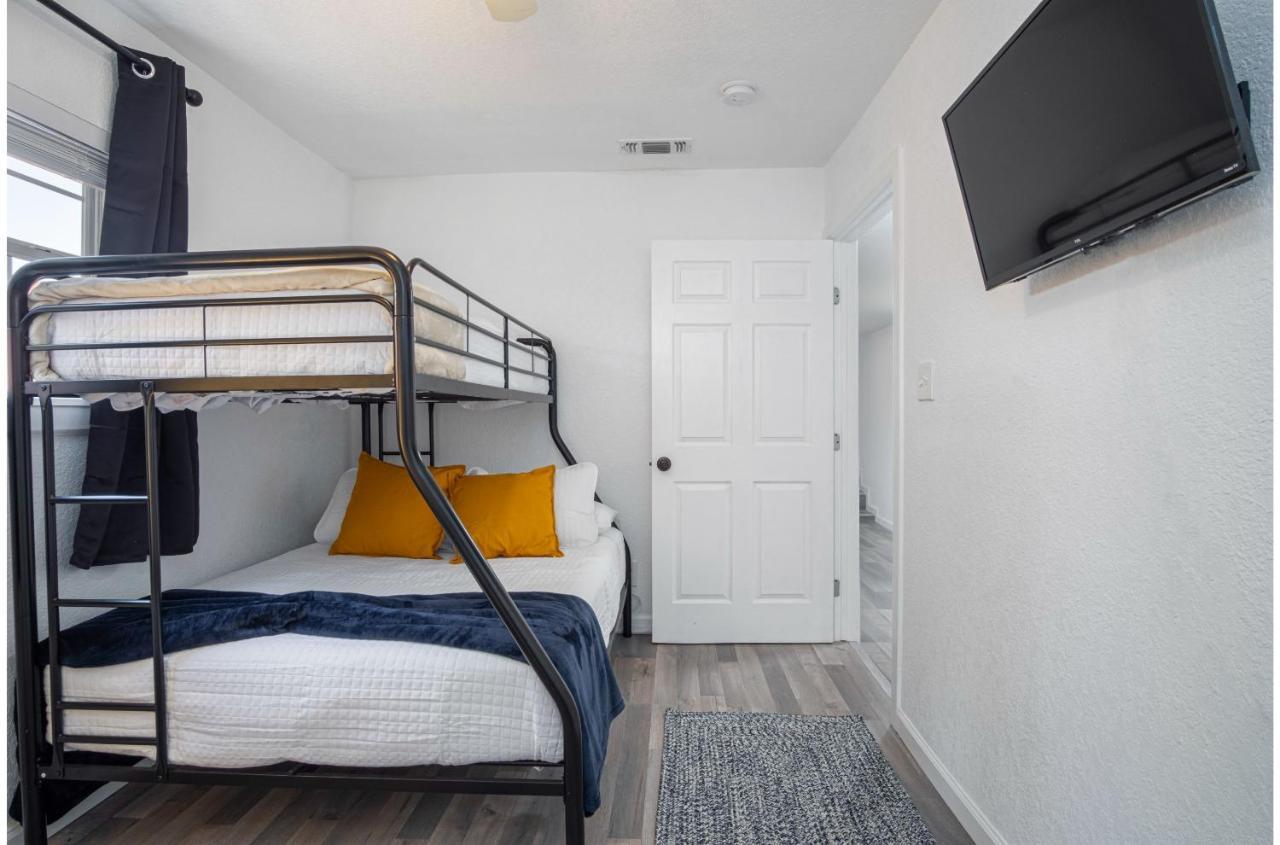 Charming 4Br2Ba Only 5 Mins Downtown Riverwalk San Antonio Exterior foto